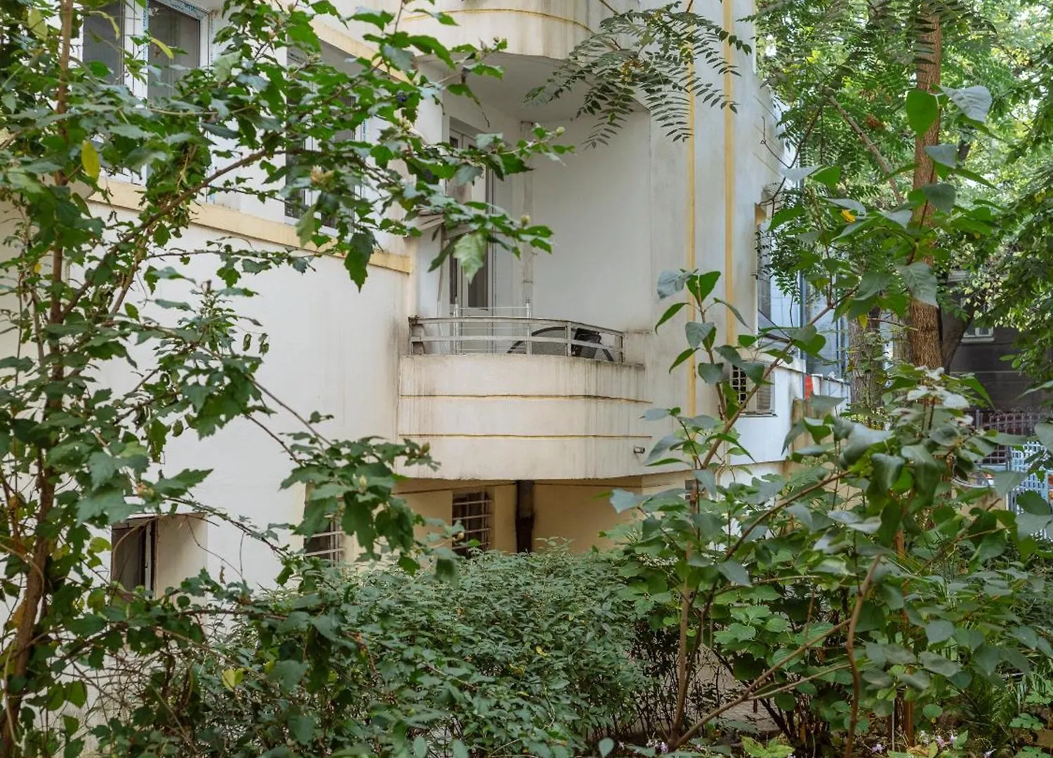 Spacious & Quiet - City Center - 2Br Apartment Bucharest