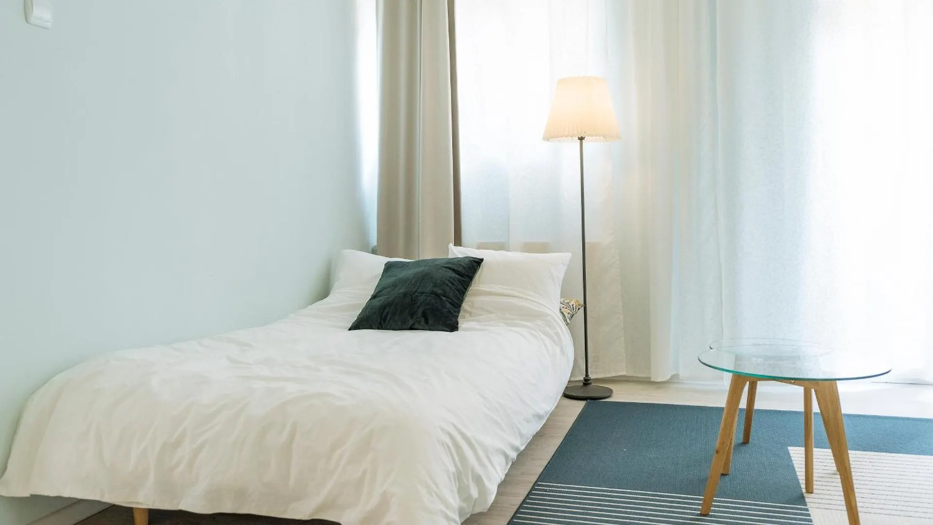 Spacious & Quiet - City Center - 2Br Apartment Bucharest