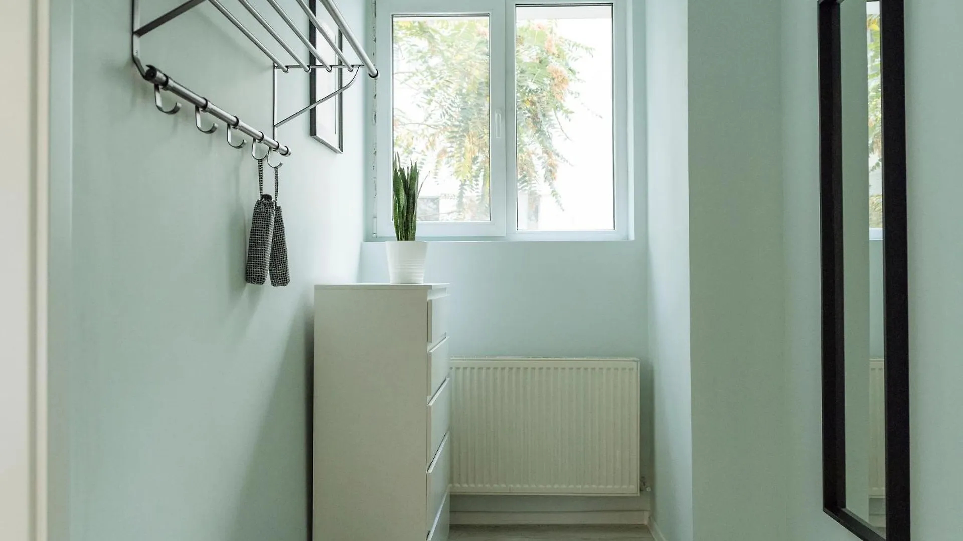 Spacious & Quiet - City Center - 2Br Apartment Bucharest