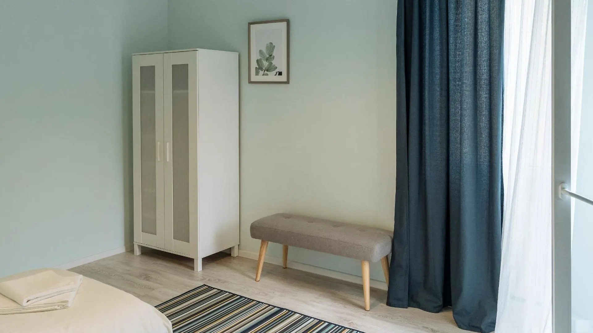 Spacious & Quiet - City Center - 2Br Apartment Bucharest