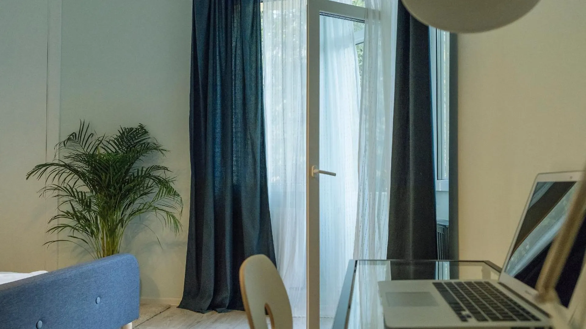 Spacious & Quiet - City Center - 2Br Apartment Bucharest