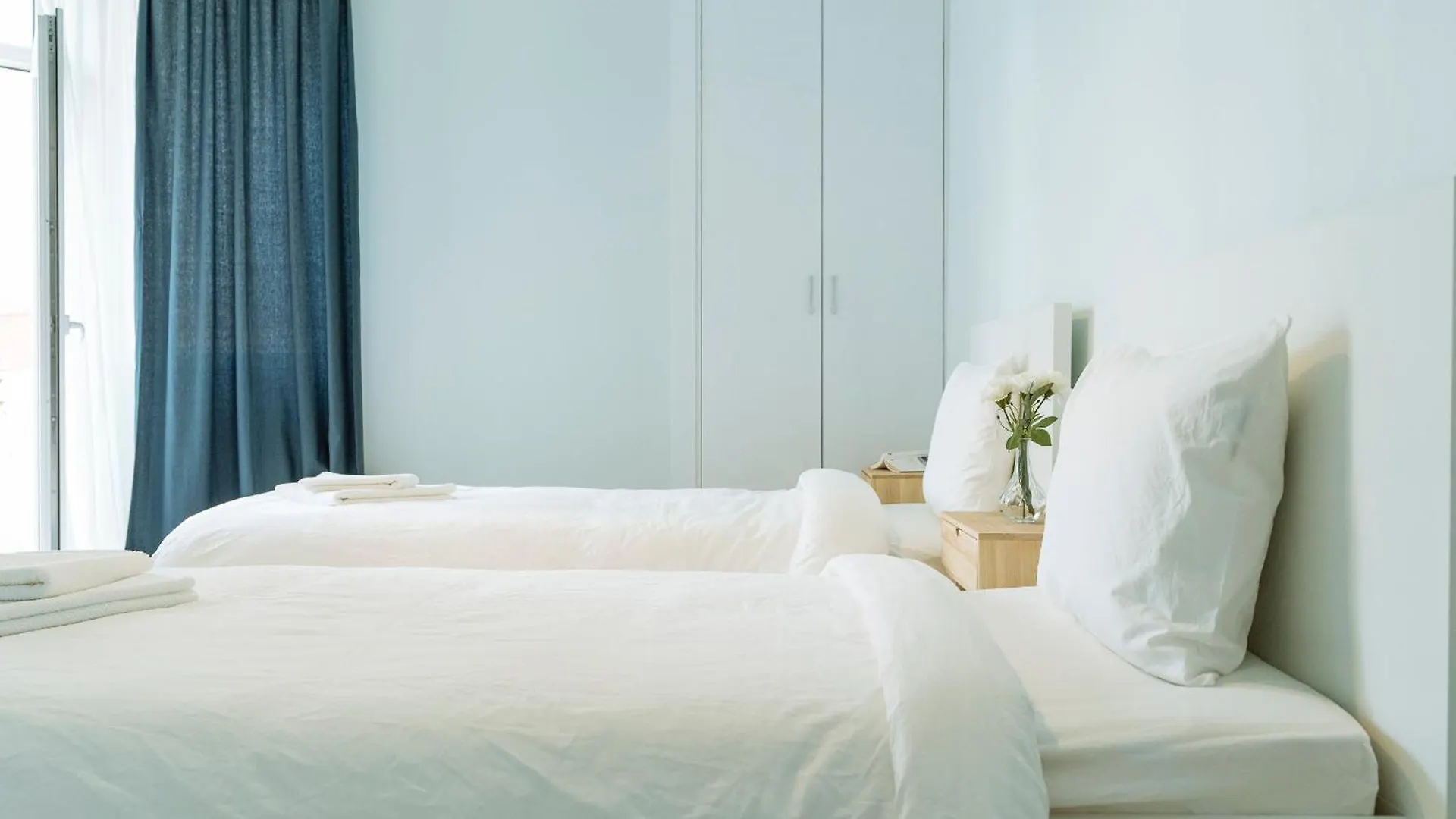 Spacious & Quiet - City Center - 2Br Apartment Bucharest
